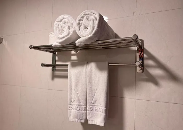A25 Hotel - 45B Giảng Võ